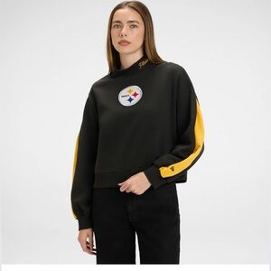 Brand New Steeler’s Women's Black and Yellow Crew Neck Sweater